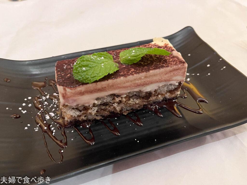 Cafe Tiramisu　ティラミスが名物