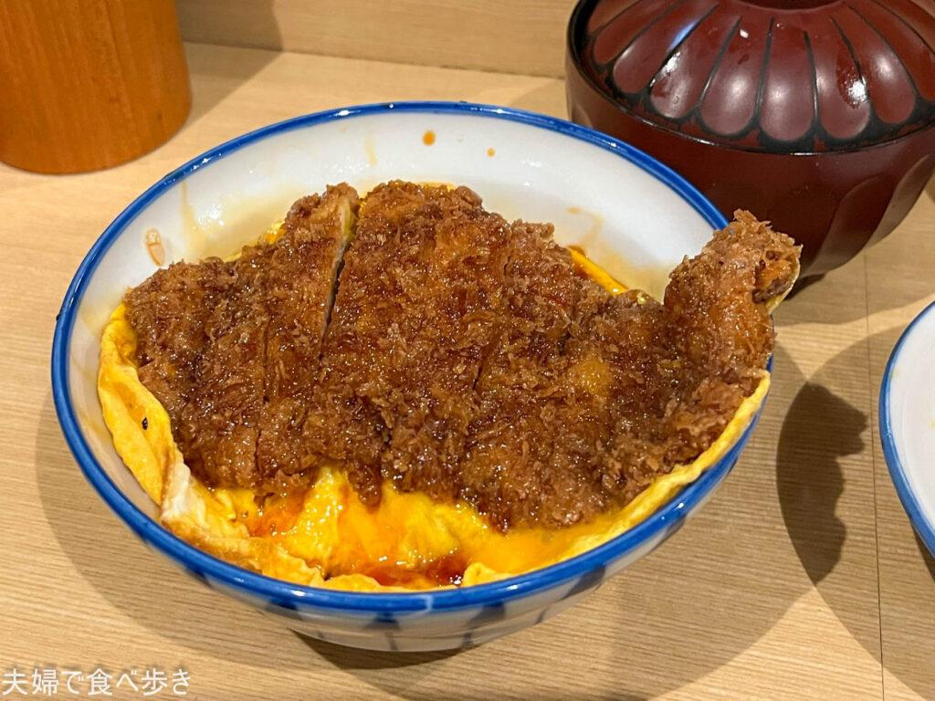 渋谷の個性的なかつ丼