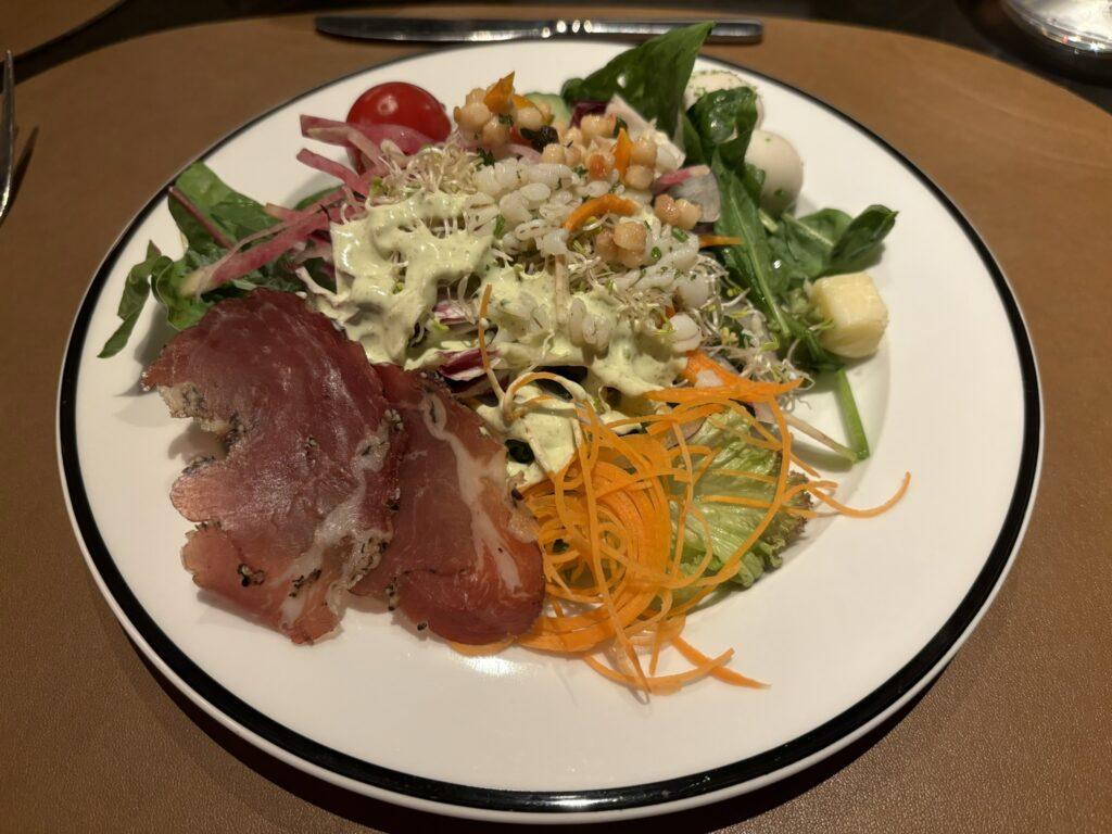 ヒルトン東京でグリルランチ