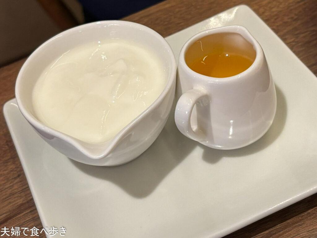 白金茶房　朝食でパンケーキ