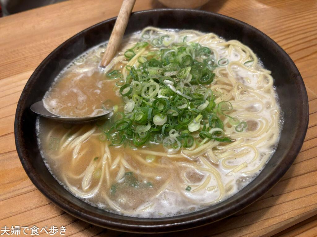 池三郎　水餃子のような炊き餃子