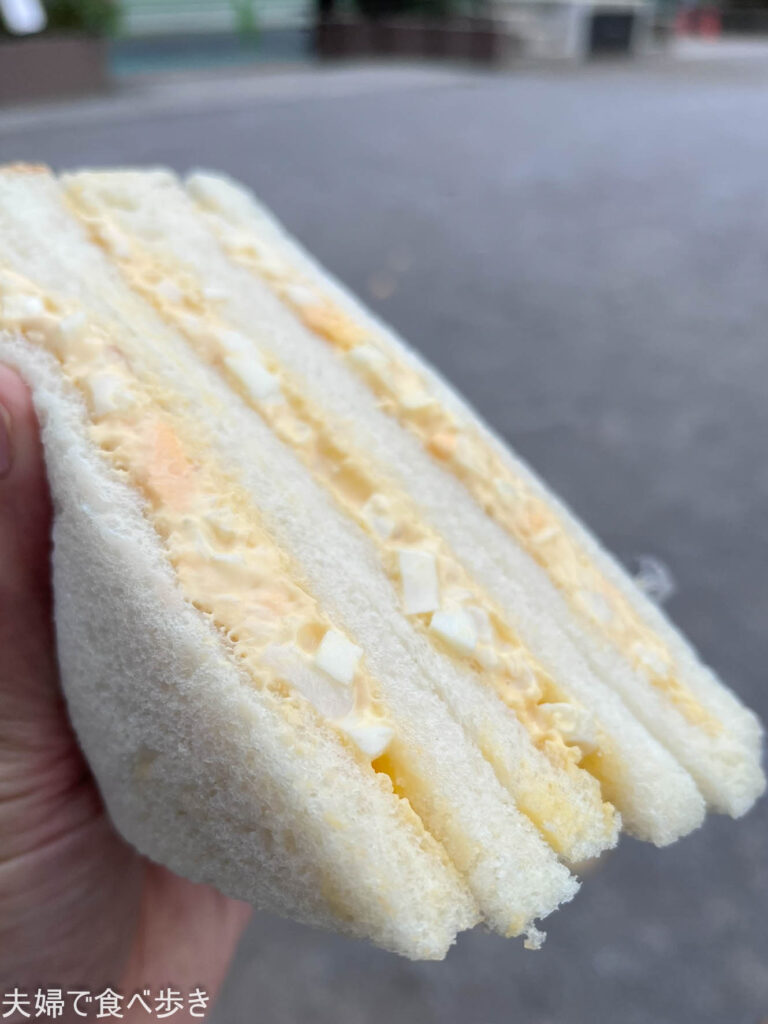 朝食にサンドイッチ