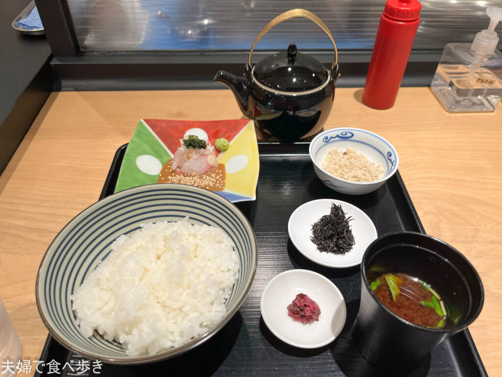 名駅の絶品鯛茶漬け