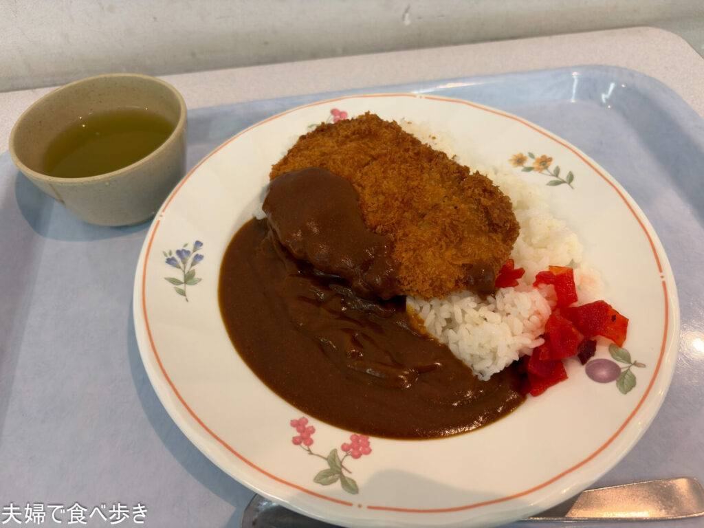 ムサビ第2食堂のカツカレー