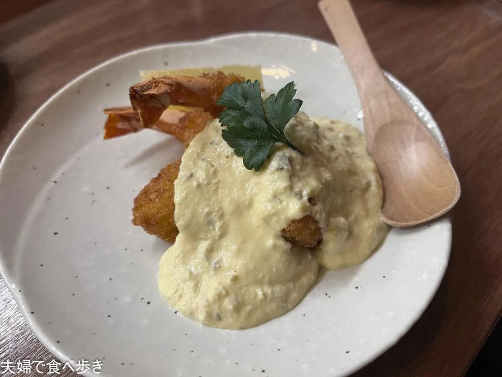 哲　エビフライのタルタルソース