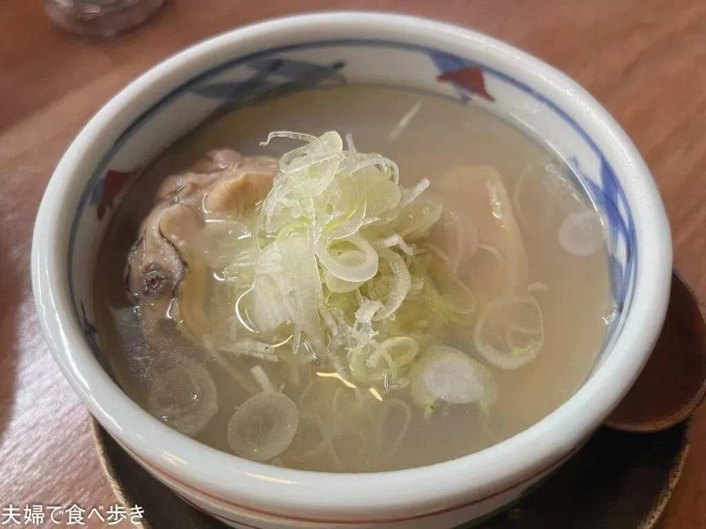 おでんとだしの名店。蛤がいい。