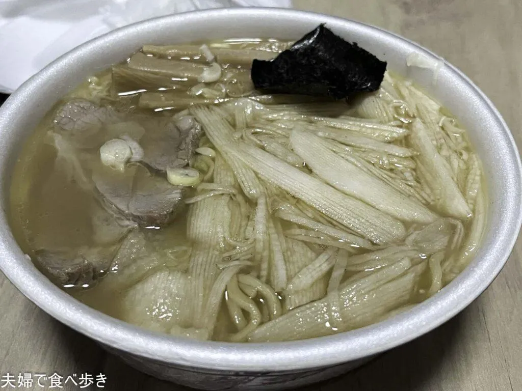 龍朋のトロロラーメン