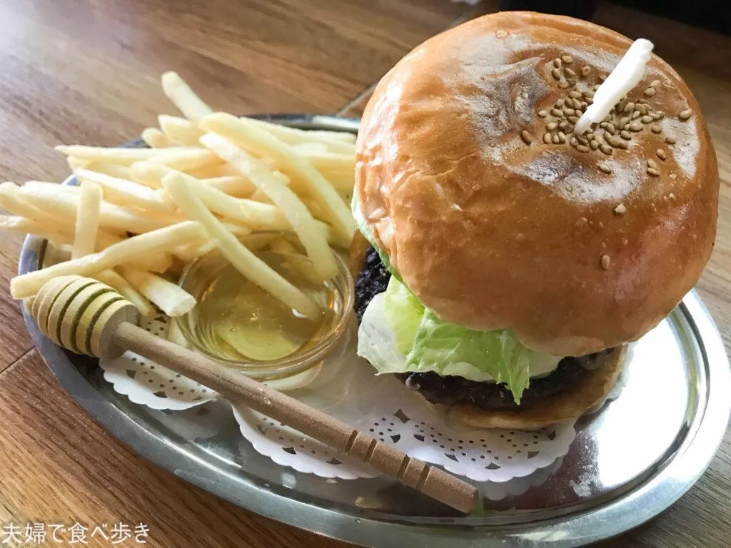 ハニービー　横須賀バーガー