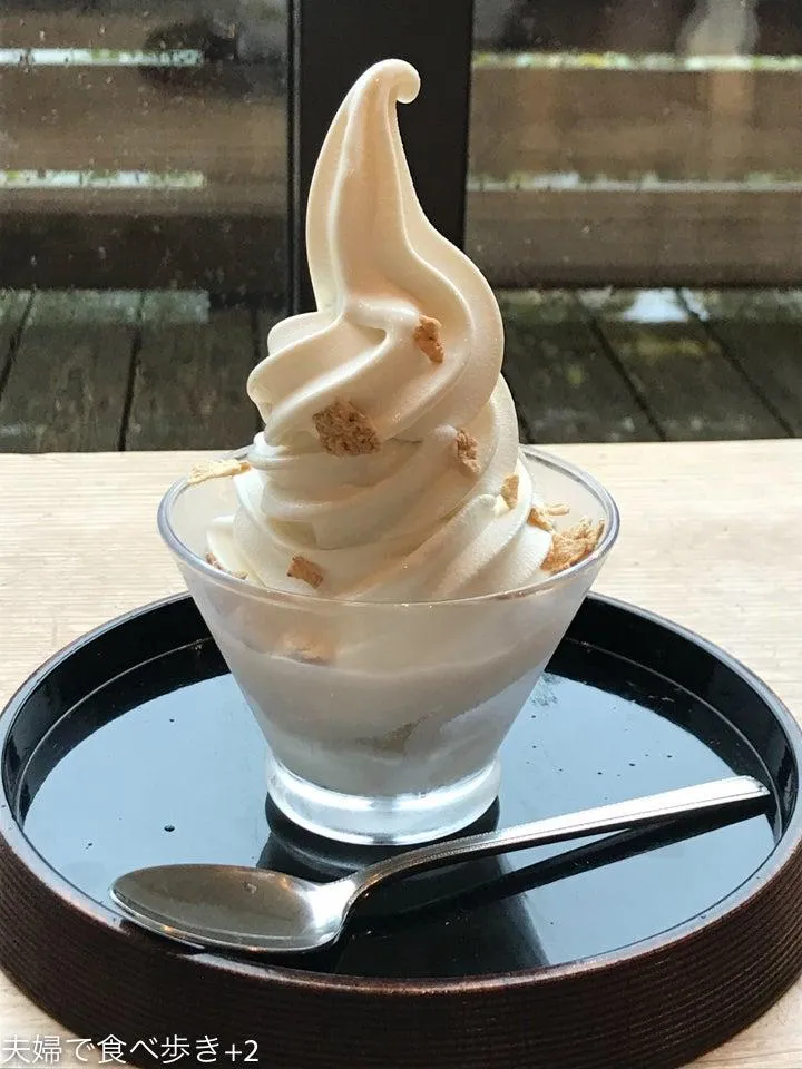 NARAYA CAFE　宮ノ下の足湯のあるカフェ