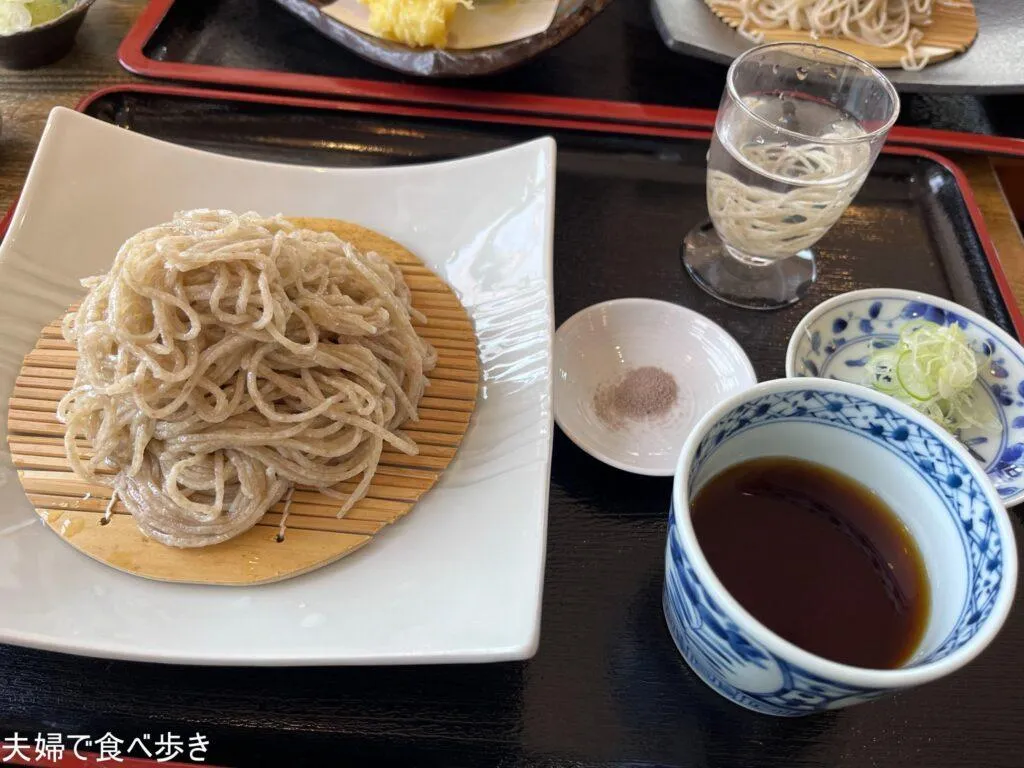 信濃路遊膳　そばのさと　十割のそばを水で食べる