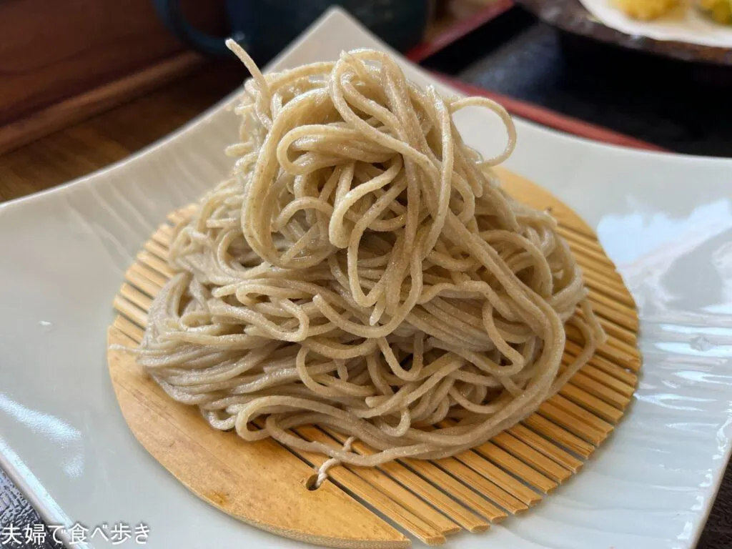 信濃路遊膳　そばのさと　十割のそばを水で食べる
