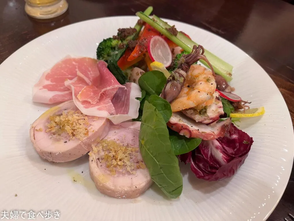 カジュアルに本格料理が楽しめる