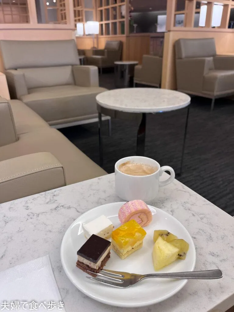 成田空港のラウンジ