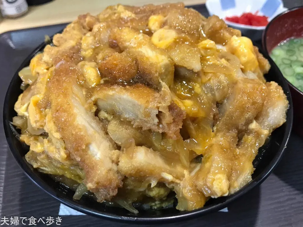 山盛りのカツ丼