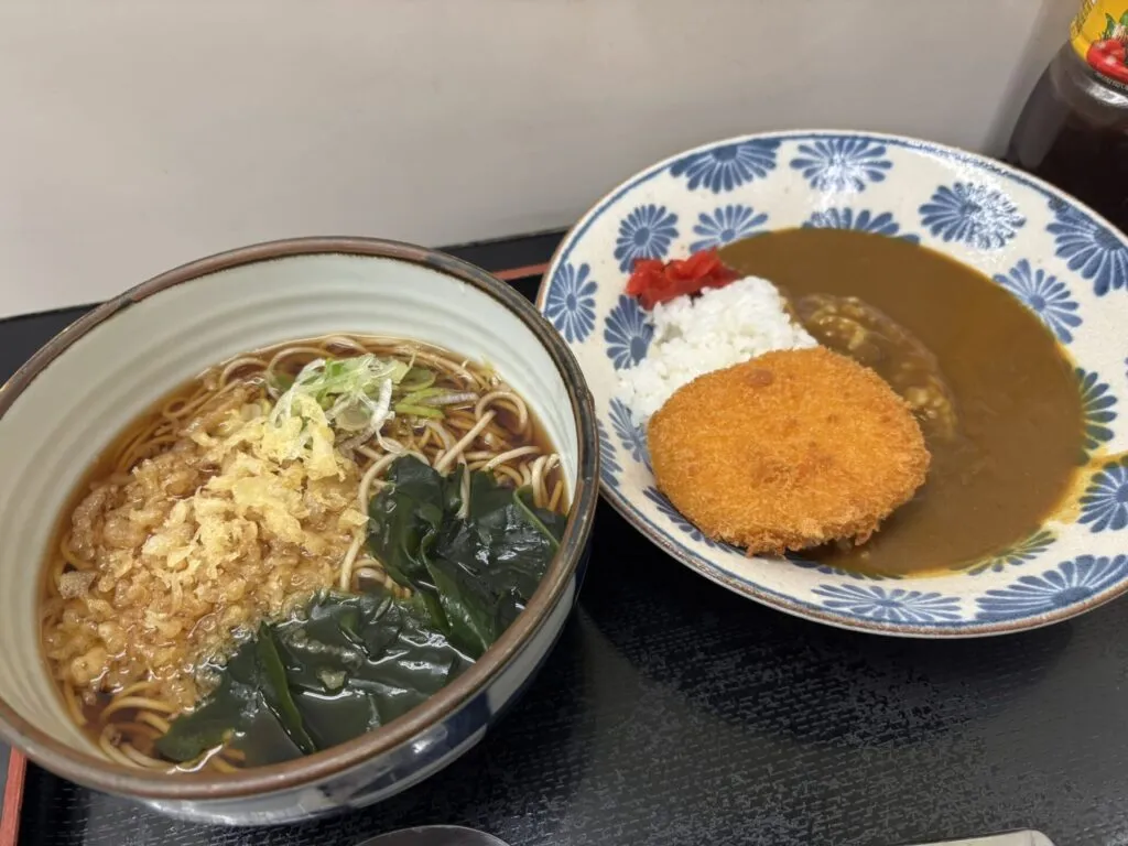 朝の立ち食いそば