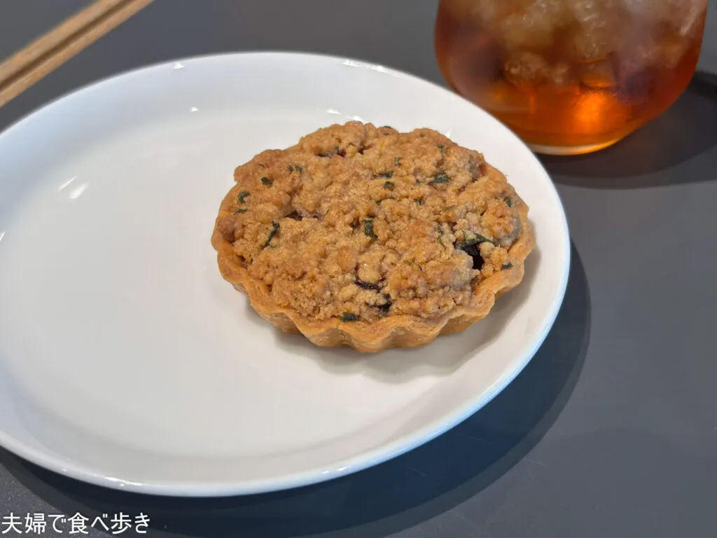 御代田の複合施設内のカフェ