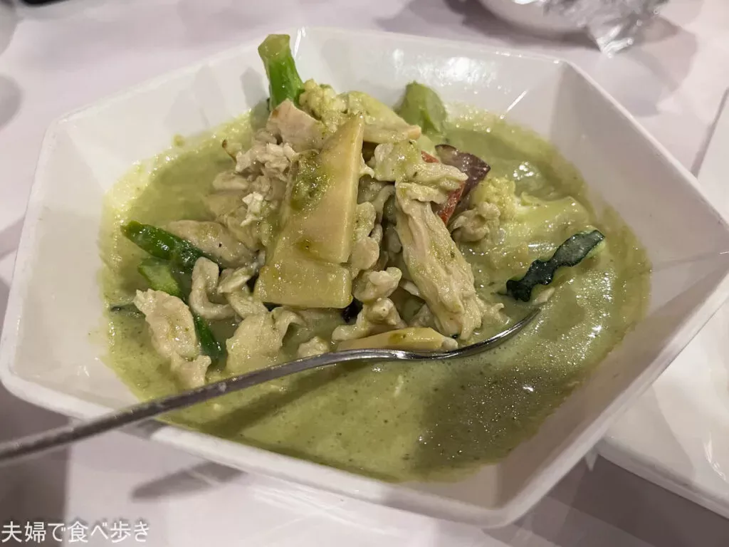 ボリュームたっぷりタイ料理